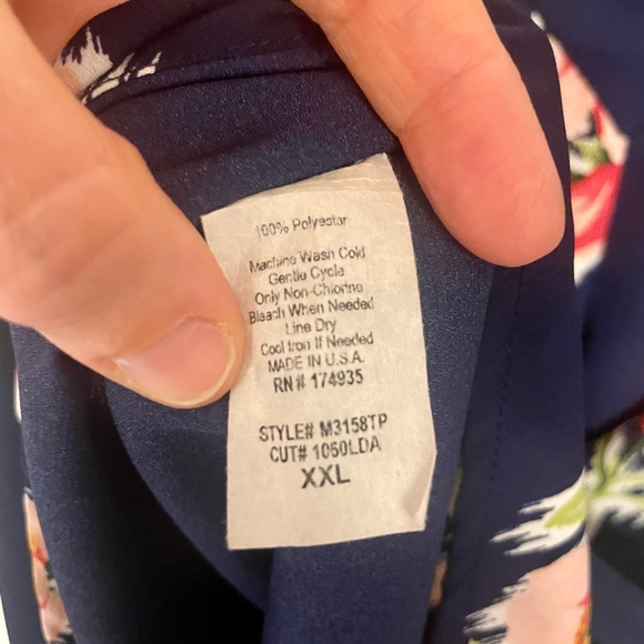 Women’s XXL Renee C Pleat Front Blouse from Stitch Fix - Picture 4 of 7